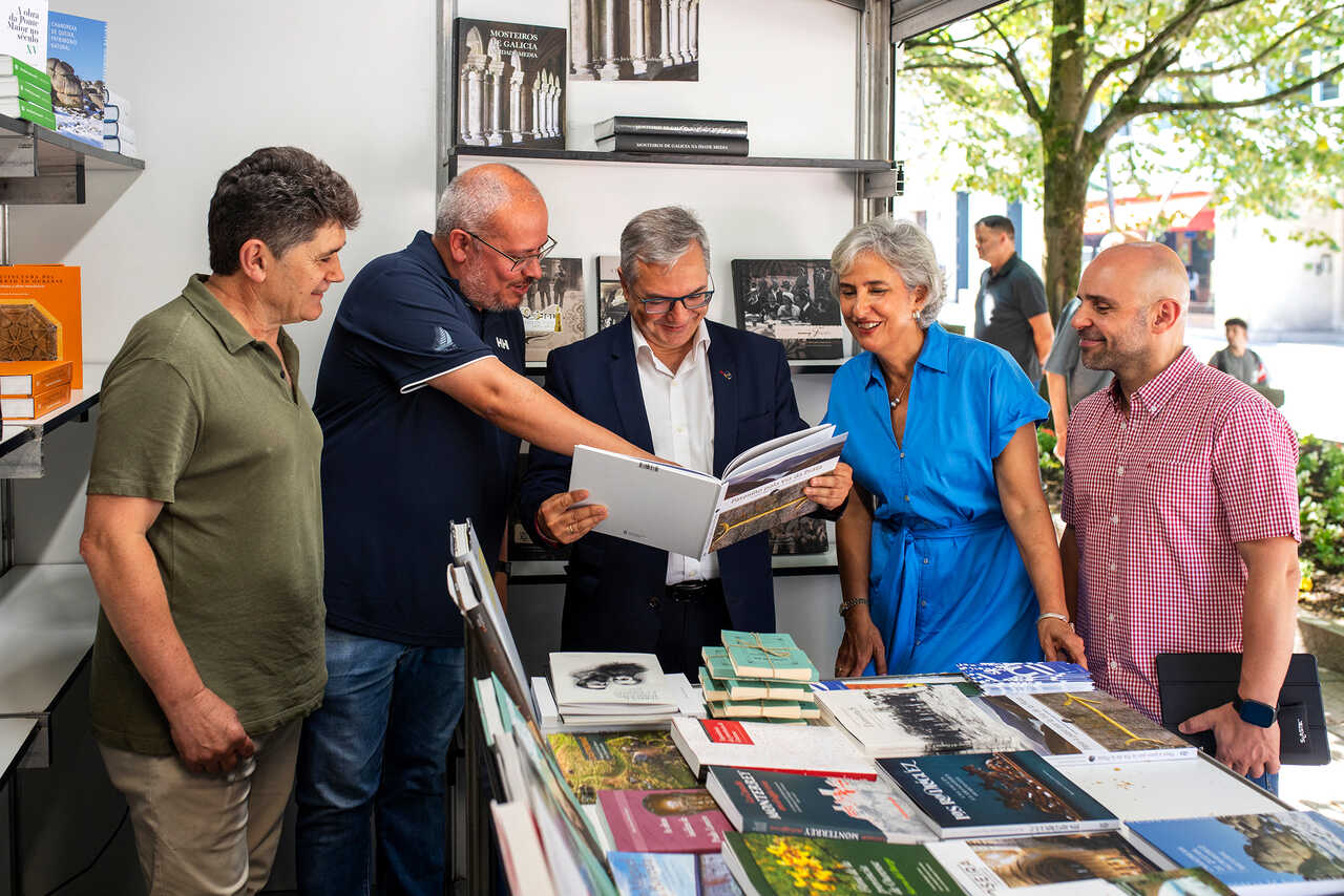 A Deputación presenta na Feira do Libro as obras do Plan de Publicacións 2025 | NOTICIAS OURENSE